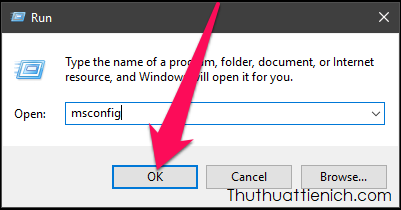 Nhấn tổ hợp phím Windows + R để mở Run sau đó nhập lệnh msconfig rồi nhấn nút Enter