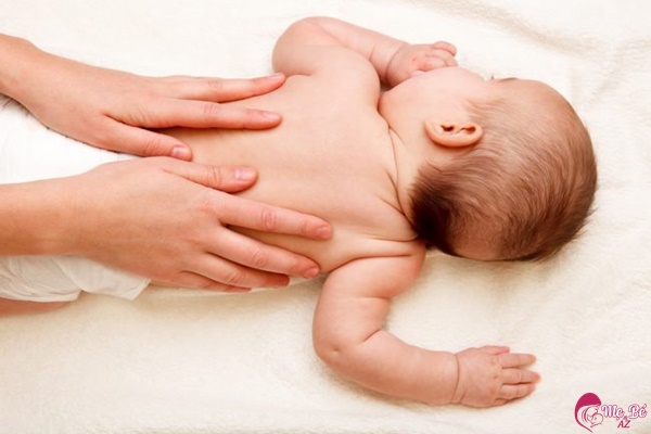  Massage cho trẻ sơ sinh thật sự khiến con ngủ ngon