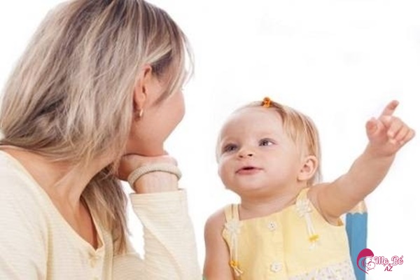 Trẻ 2 tuổi đến 2 tuổi rưỡi chậm nói cha mẹ nên làm gì?