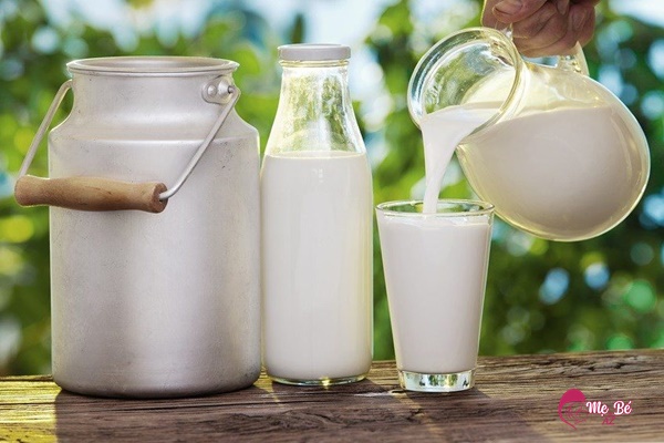 Hỏi - Đáp: Trẻ 2 tuổi uống sữa tươi gì? Cách chọn sữa tốt nhất