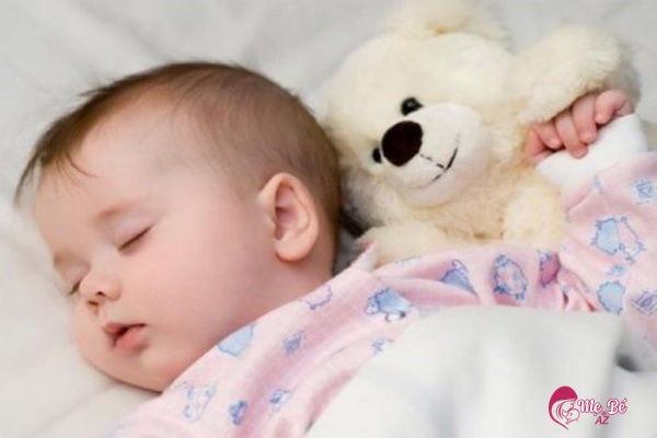 Trẻ sơ sinh ngủ hay lắc đầu là dấu hiệu của chứng rối loạn vận động nhịp nhàng