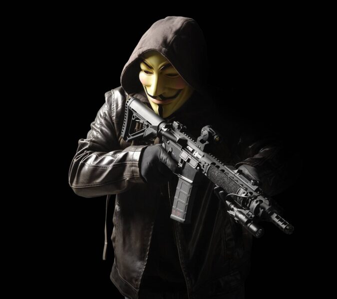 Hình ảnh Hacker, Anonymous đang bắn súng