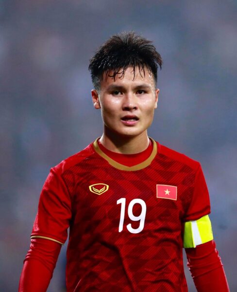 Hình ảnh Quang Hải cầu thủ bóng đá